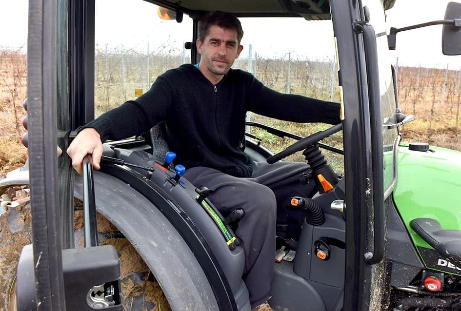VINOGRADAR DINKO VOJAK IZ POŽEGE: Obitelj uključena u proizvodnju