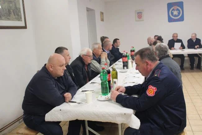 GODIŠNJA IZVJEŠTAJNA SKUPŠTINA DVD-A SESVETE: ʼZnačajna je financijska potpora Grada Pleterniceʼ