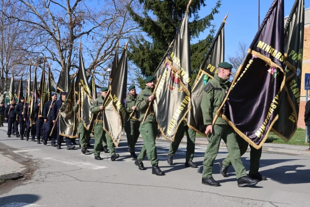 (FOTOGALERIJA) Obilježavajući 33. obljetnicu od početka Domovinskog rata u RH grad Pakrac je bio Hrvatska u malom