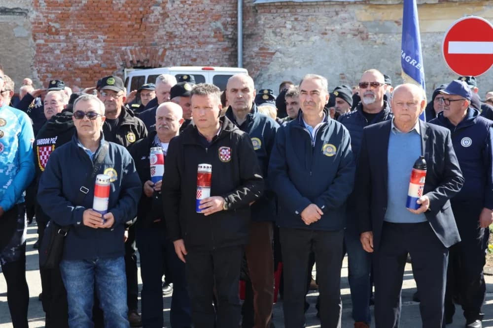 (FOTOGALERIJA) Obilježavajući 33. obljetnicu od početka Domovinskog rata u RH grad Pakrac je bio Hrvatska u malom