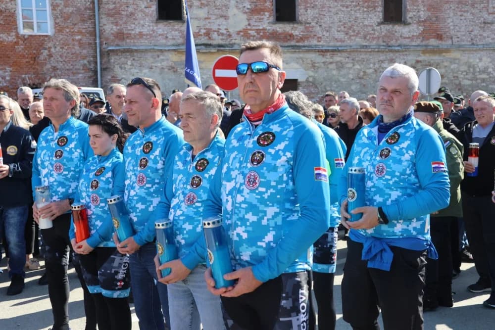 (FOTOGALERIJA) Obilježavajući 33. obljetnicu od početka Domovinskog rata u RH grad Pakrac je bio Hrvatska u malom