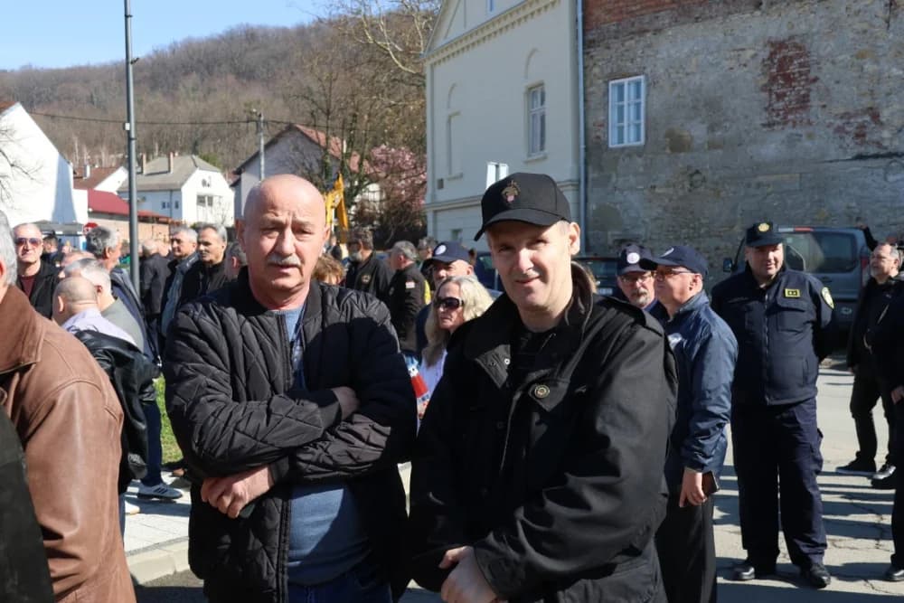 (FOTOGALERIJA) Obilježavajući 33. obljetnicu od početka Domovinskog rata u RH grad Pakrac je bio Hrvatska u malom
