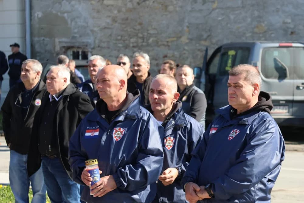 (FOTOGALERIJA) Obilježavajući 33. obljetnicu od početka Domovinskog rata u RH grad Pakrac je bio Hrvatska u malom