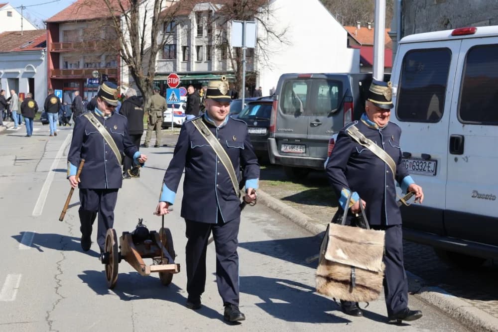 (FOTOGALERIJA) Obilježavajući 33. obljetnicu od početka Domovinskog rata u RH grad Pakrac je bio Hrvatska u malom