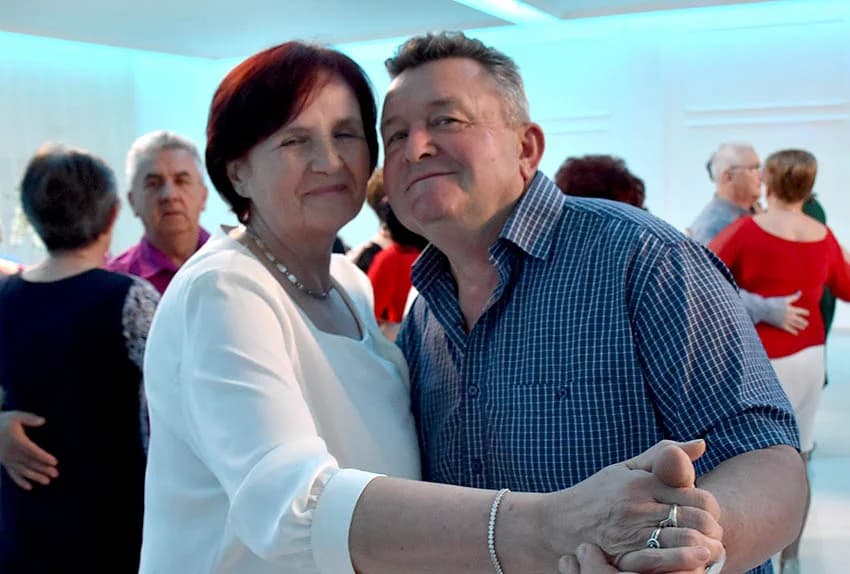 Uz pjesmu i ples do iza ponoći