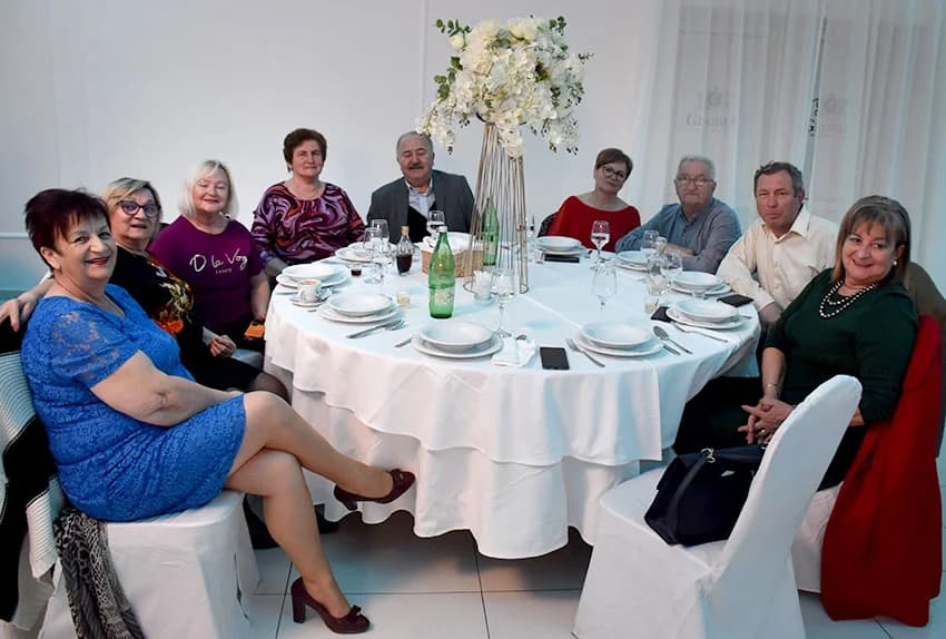 Uz pjesmu i ples do iza ponoći