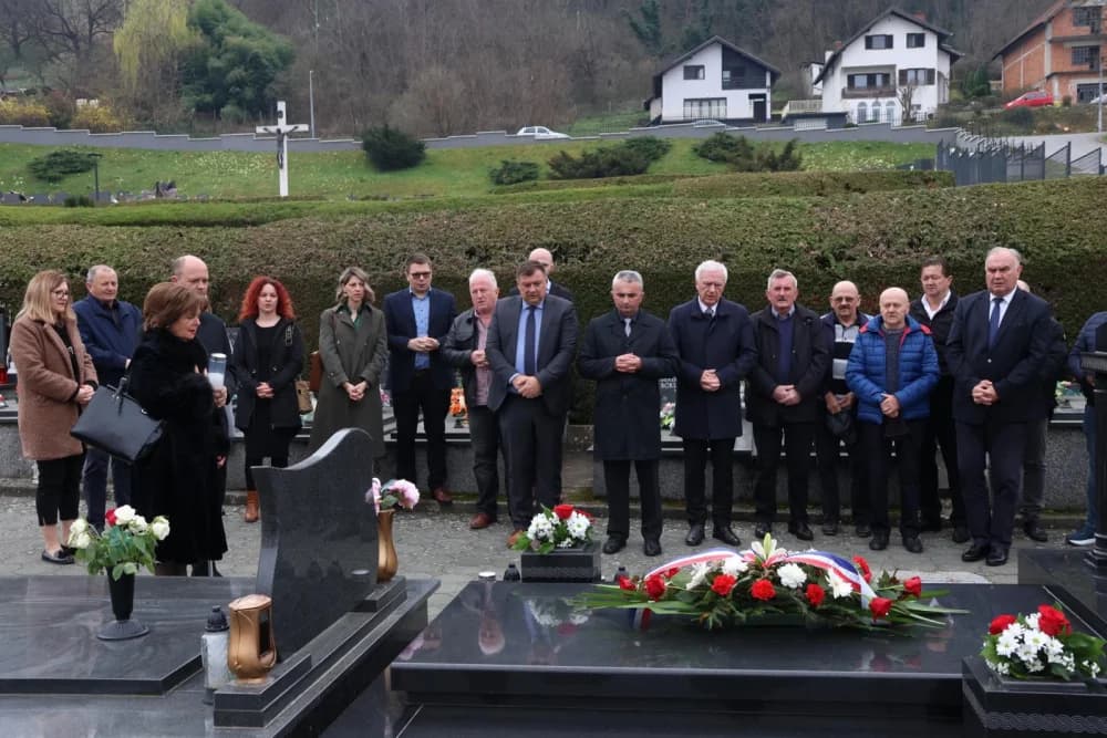 /FOTO/ Obilježavanje 34. obljetnice osnutka HDZ-a na području Požeško- slavonske županije