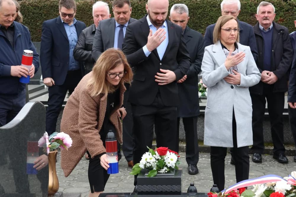 /FOTO/ Obilježavanje 34. obljetnice osnutka HDZ-a na području Požeško- slavonske županije