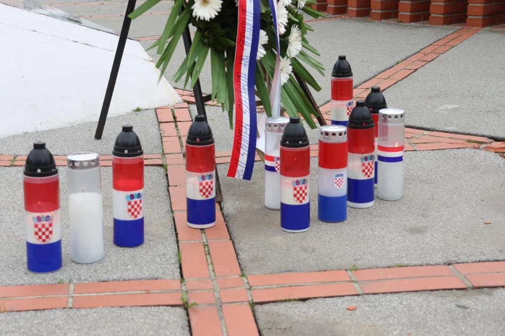 /FOTO/ Obilježavanje 34. obljetnice osnutka HDZ-a na području Požeško- slavonske županije