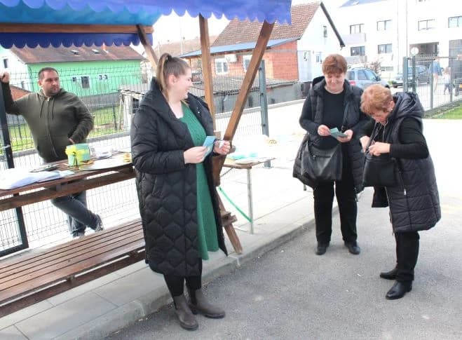GRADSKA TRŽNICA U PLETERNICI Najbolja pita Sandija Liščevića iz Sulkovaca, ocjenom posjetitelja pobjednica Anđa Bošnjak iz Srednjeg Sela