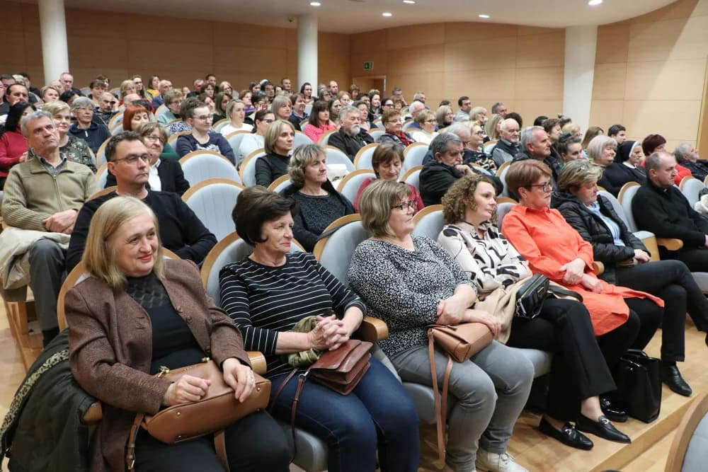 Održana treća korizmena tribina u Požegi: „Molitva kao osobni odnos s Bogom“