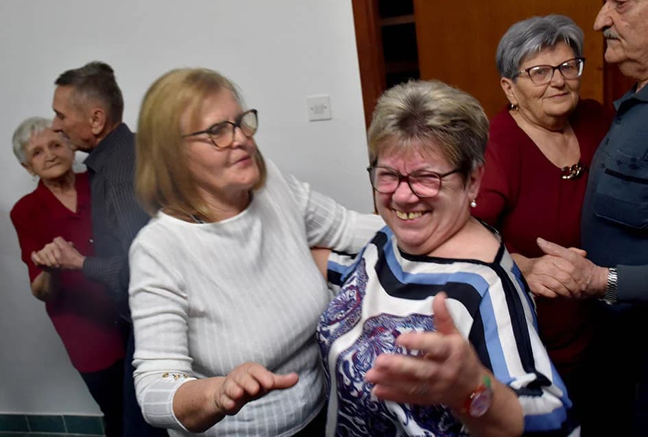 PROSLAVLJEN DAN ŽENA U MATICI UMIROVLJENIKA VELIKA: Cvijet za svaku posjetiteljicu
