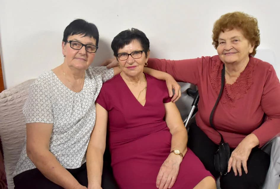 PROSLAVLJEN DAN ŽENA U MATICI UMIROVLJENIKA VELIKA: Cvijet za svaku posjetiteljicu