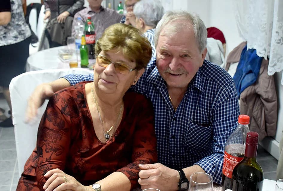 PROSLAVLJEN DAN ŽENA U MATICI UMIROVLJENIKA VELIKA: Cvijet za svaku posjetiteljicu