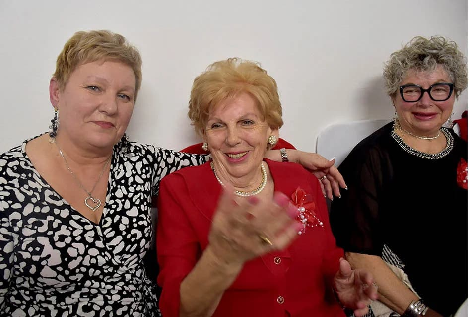 PROSLAVLJEN DAN ŽENA U MATICI UMIROVLJENIKA VELIKA: Cvijet za svaku posjetiteljicu