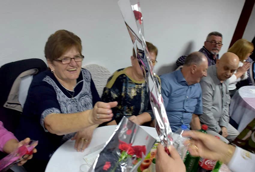 PROSLAVLJEN DAN ŽENA U MATICI UMIROVLJENIKA VELIKA: Cvijet za svaku posjetiteljicu
