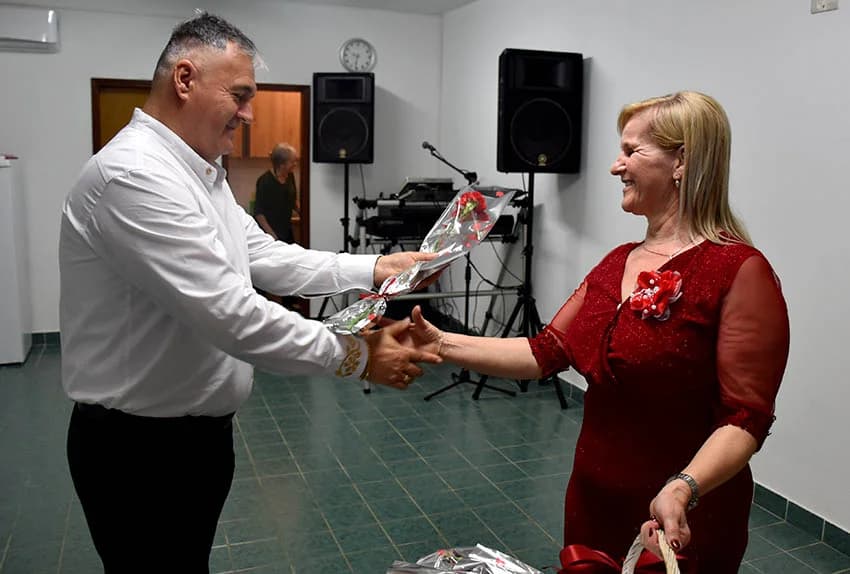 PROSLAVLJEN DAN ŽENA U MATICI UMIROVLJENIKA VELIKA: Cvijet za svaku posjetiteljicu