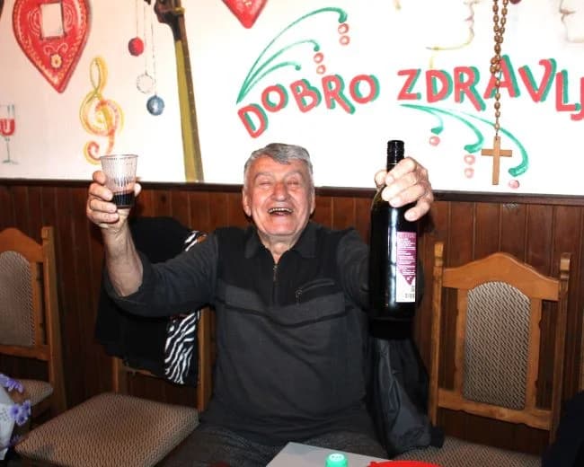 Uz roštilj, pjesmu i ples proslavili Dan žena