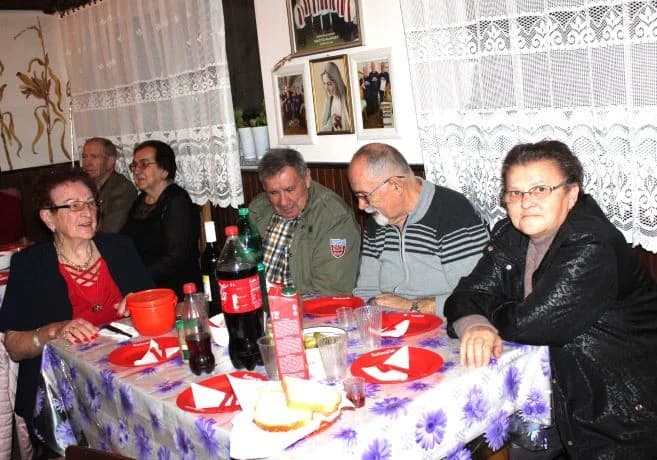 Uz roštilj, pjesmu i ples proslavili Dan žena