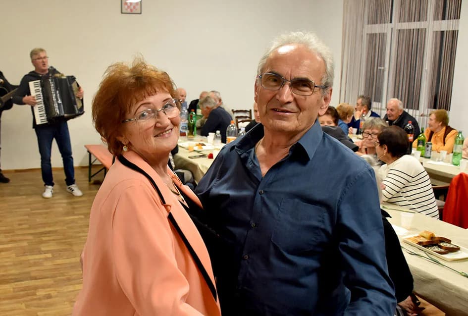MANJINSKA PROSLAVA. Mještani Laza i okolnih sela na Požeškoj gori zajedno slavili Dan žena