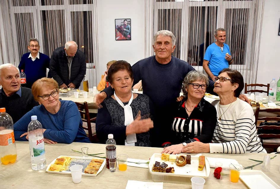 MANJINSKA PROSLAVA. Mještani Laza i okolnih sela na Požeškoj gori zajedno slavili Dan žena