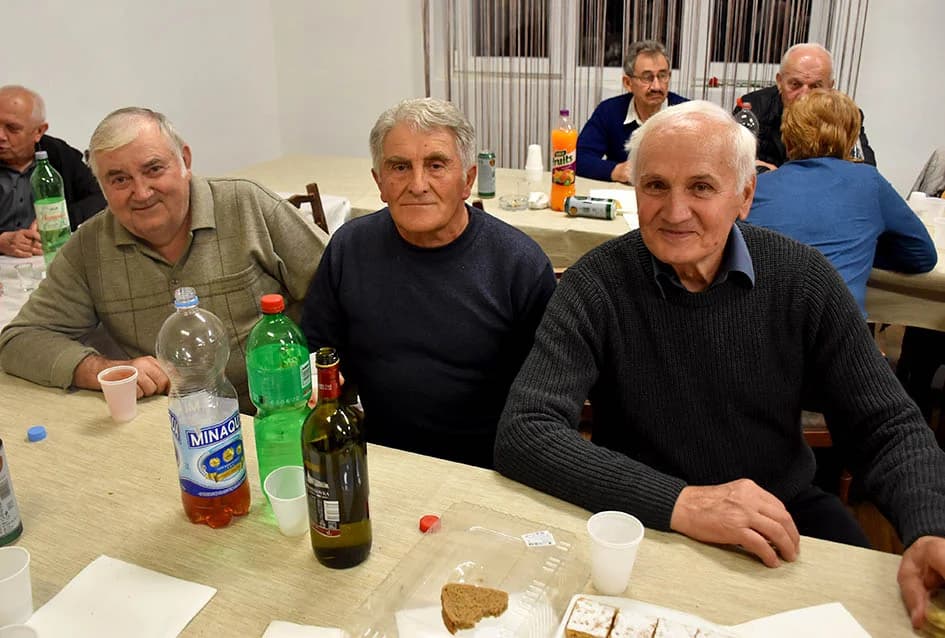 MANJINSKA PROSLAVA. Mještani Laza i okolnih sela na Požeškoj gori zajedno slavili Dan žena
