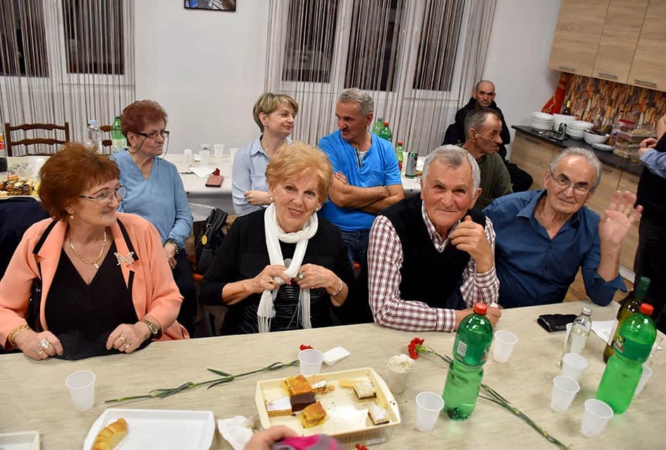 MANJINSKA PROSLAVA. Mještani Laza i okolnih sela na Požeškoj gori zajedno slavili Dan žena