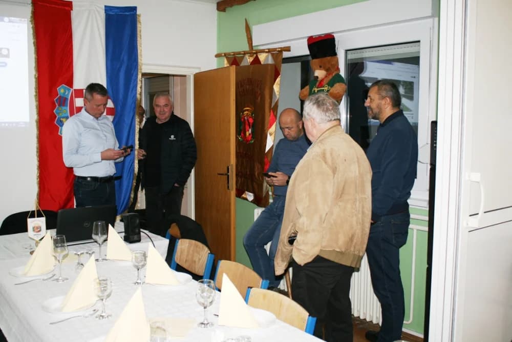 SKUPŠTINA TRENKOVE POSTROJBE: Ponovo izabrani isti čelnici: predsjednik Potnar,  tajnik Šain i blagajnik Perković