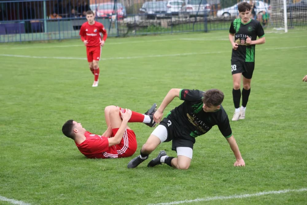 [FOTOGALERIJA] Zeleni napokon upisali pobjedu: NK Kutjevo - NK Oriolik 3:0
