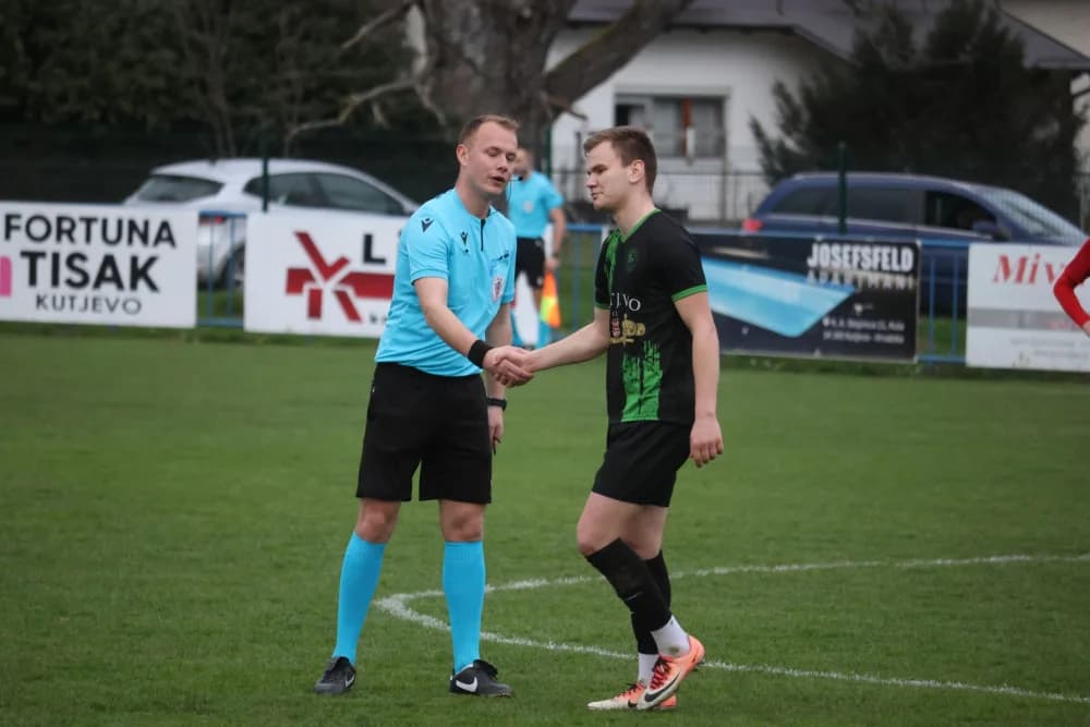[FOTOGALERIJA] Zeleni napokon upisali pobjedu: NK Kutjevo - NK Oriolik 3:0