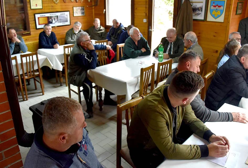 Kutjevački lovci tijekom 12  akcija obnovili i postavili petnaestak objekata u lovištima