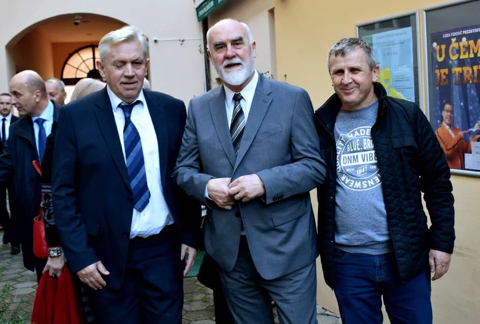 Zahvale za izniman doprinos: Uručene nagrade grada Požege zaslužnim građanima