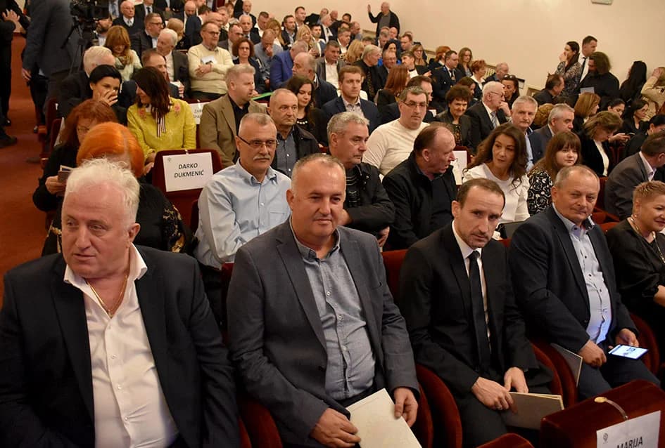 Zahvale za izniman doprinos: Uručene nagrade grada Požege zaslužnim građanima