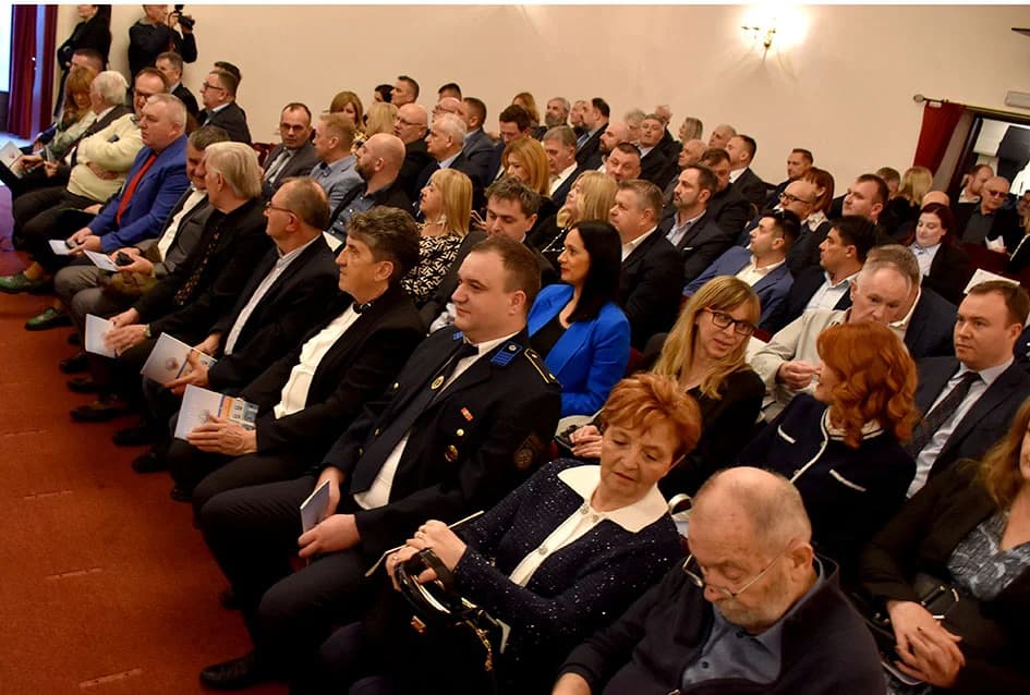 Zahvale za izniman doprinos: Uručene nagrade grada Požege zaslužnim građanima