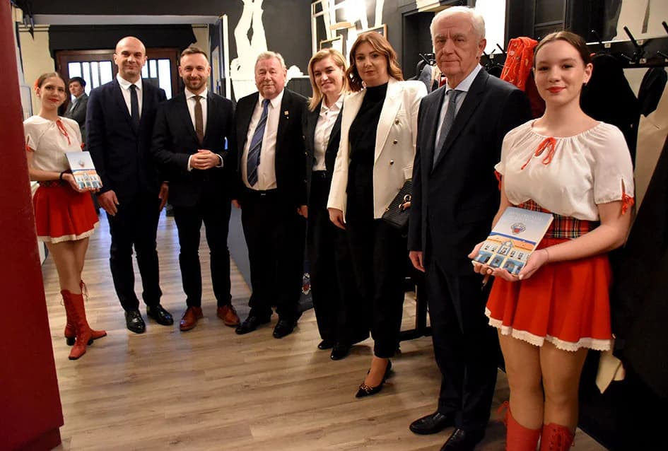 Zahvale za izniman doprinos: Uručene nagrade grada Požege zaslužnim građanima