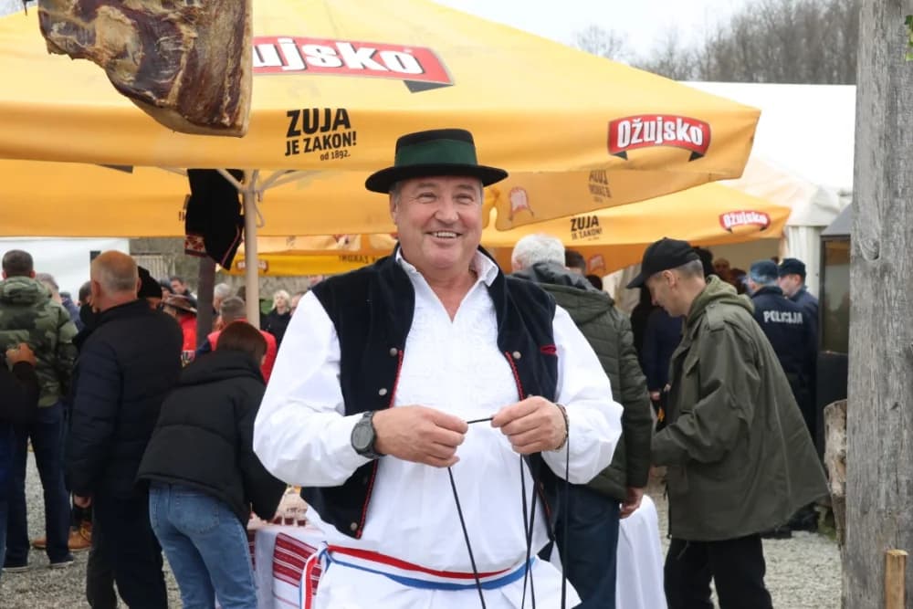 (FOTO-VIDEO) Proslava Grgureva i 30. rođendana tvrtke Alles d.o.o.