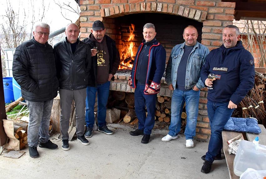 POŽEŠKI VINOGRADARI SLAVILI GRGUREVO: Uz pjesmu, obilje hrane i dobru graševinu fešte do jutarnjih sati