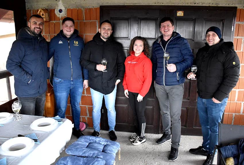 POŽEŠKI VINOGRADARI SLAVILI GRGUREVO: Uz pjesmu, obilje hrane i dobru graševinu fešte do jutarnjih sati