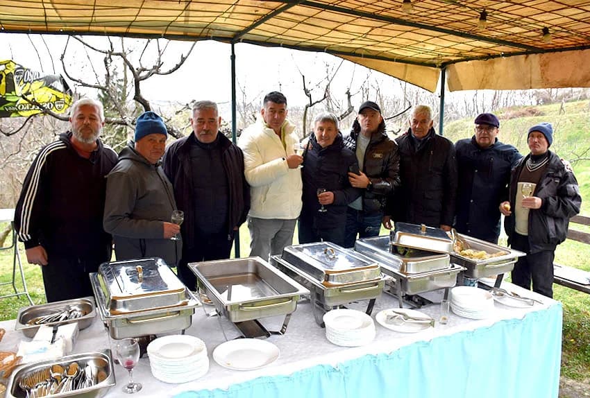 POŽEŠKI VINOGRADARI SLAVILI GRGUREVO: Uz pjesmu, obilje hrane i dobru graševinu fešte do jutarnjih sati