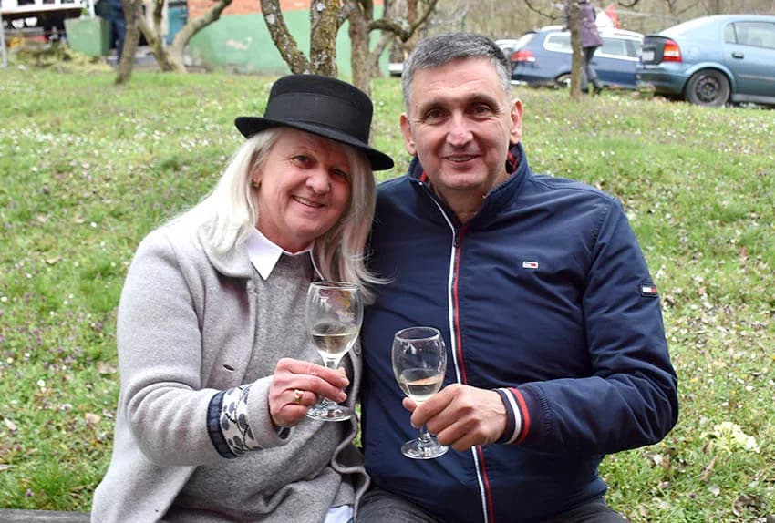 POŽEŠKI VINOGRADARI SLAVILI GRGUREVO: Uz pjesmu, obilje hrane i dobru graševinu fešte do jutarnjih sati
