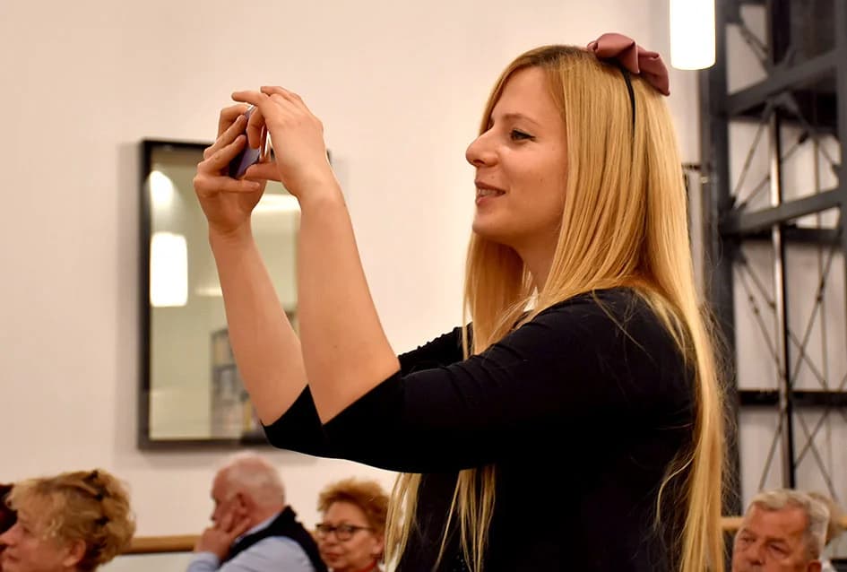 POŽEŽANIMA PREDSTAVLJENA KNJIGA VESNE VLAŠIĆ: ʼPožega od tragova satkanaʼ