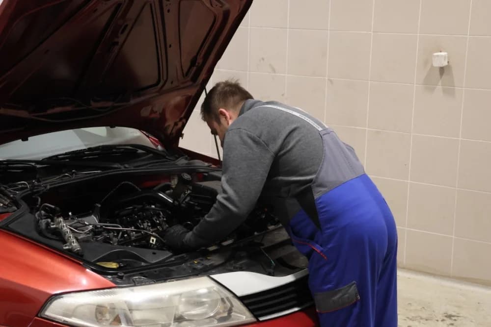 NOVOST ZA VLASNIKE VOZILA: Autoservis Tiho uz suvremenu opremu održava sve marke automobila i kombija bez dugih čekanja
