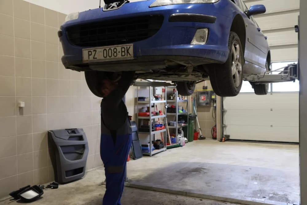 NOVOST ZA VLASNIKE VOZILA: Autoservis Tiho uz suvremenu opremu održava sve marke automobila i kombija bez dugih čekanja