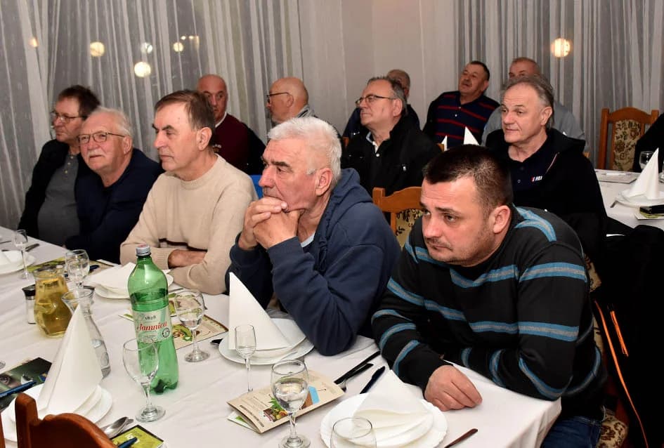 Stručno predavanje o zaštiti i gnojidbi vinograda u Udruzi voćara, vinogradara i vinara „Vino – kap“ iz Kaptola