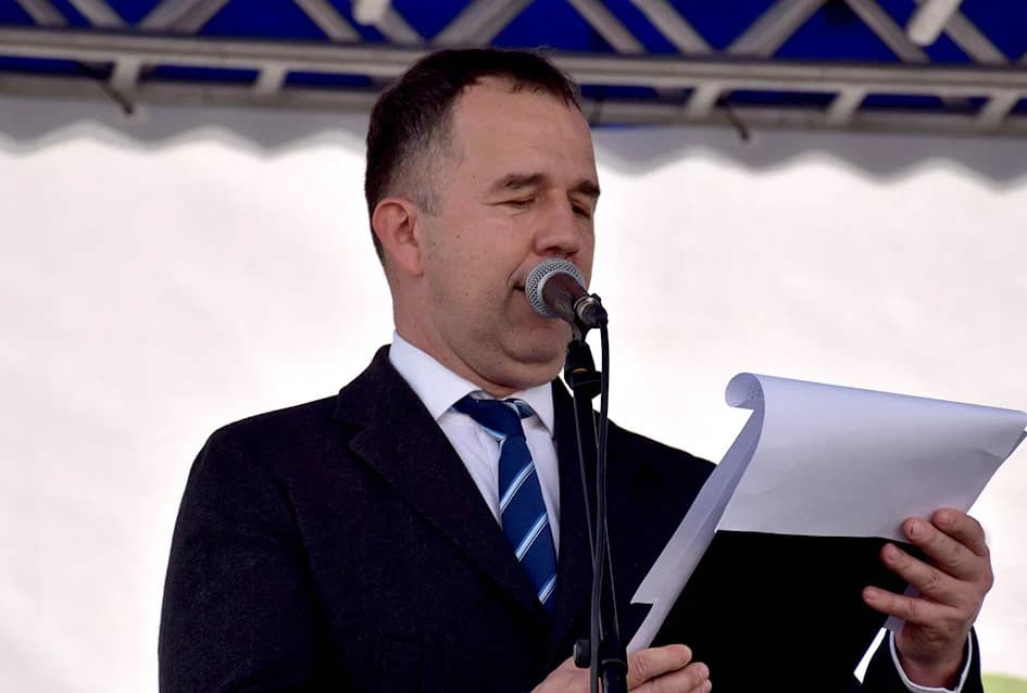 Mirisi slasnih delicija iz Dalmacije, Like, Istre, Primorja, Središnje Hrvatske i Slavonije ʼokupiraliʼ središte Požege