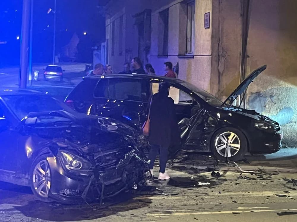 [FOTO] Prometna u Požegi: Ozlijeđene osobe prevezene u bolnicu