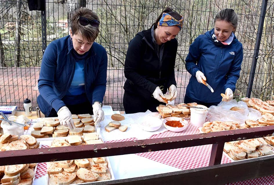 PAPUČKI JAGLACI 2024.: Brojni planinari iz pet država pohodili šest staza slavonske planine