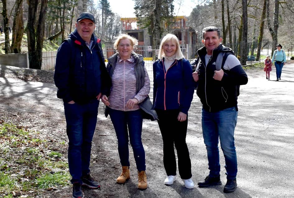 PAPUČKI JAGLACI 2024.: Brojni planinari iz pet država pohodili šest staza slavonske planine