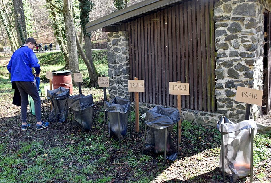 Izviđači kao vjerni pratitelji Papučkih jaglaca pozdravljaju dolazak proljeća