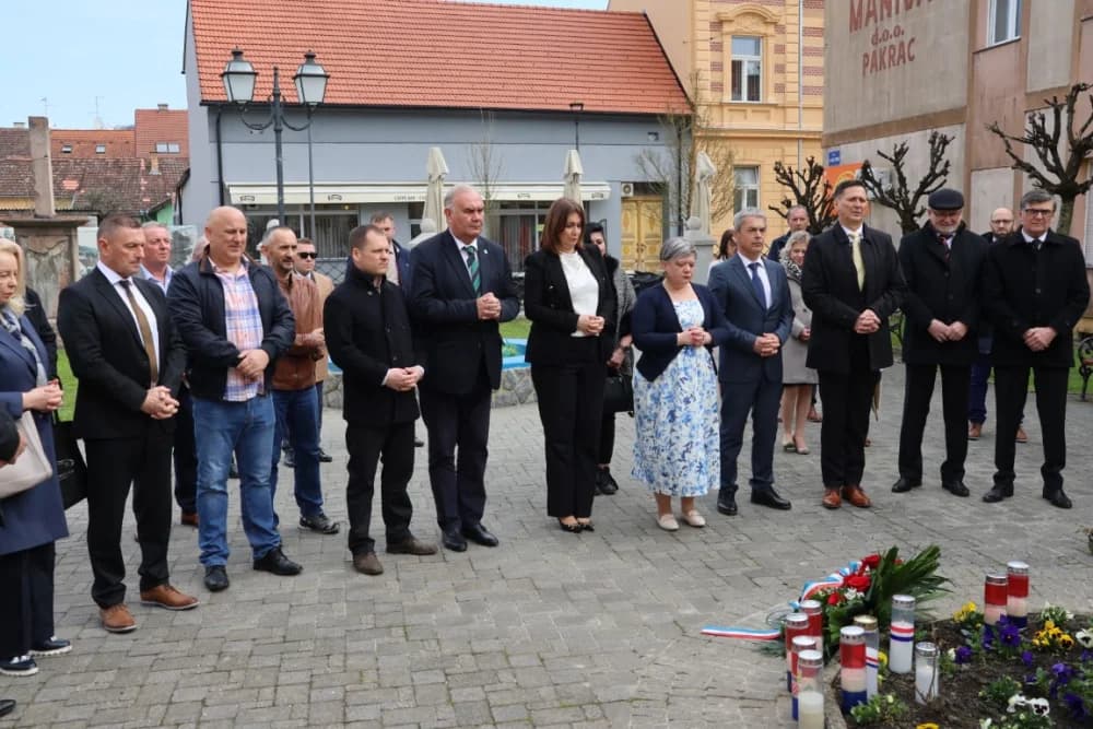 (FOTO) DAN GRADA PAKRACA: „Čite male i velike korake čime je grad sve više prepoznatljiv“